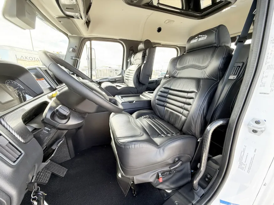 2026 Freightliner M2 112 SUMMIT HAULER | Photo 5 of 21