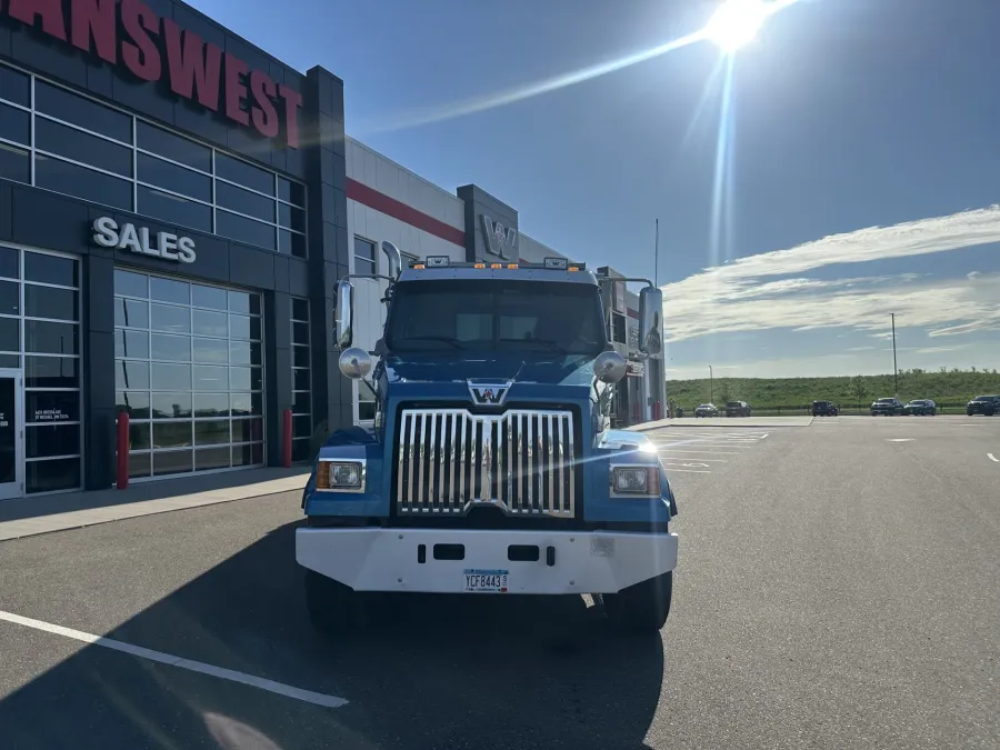 2021 Western Star 4700 | Photo 2 of 14