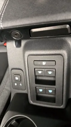 2025 Ford Bronco | Thumbnail Photo 22 of 29