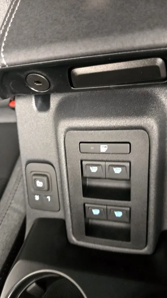 2025 Ford Bronco | Photo 22 of 29