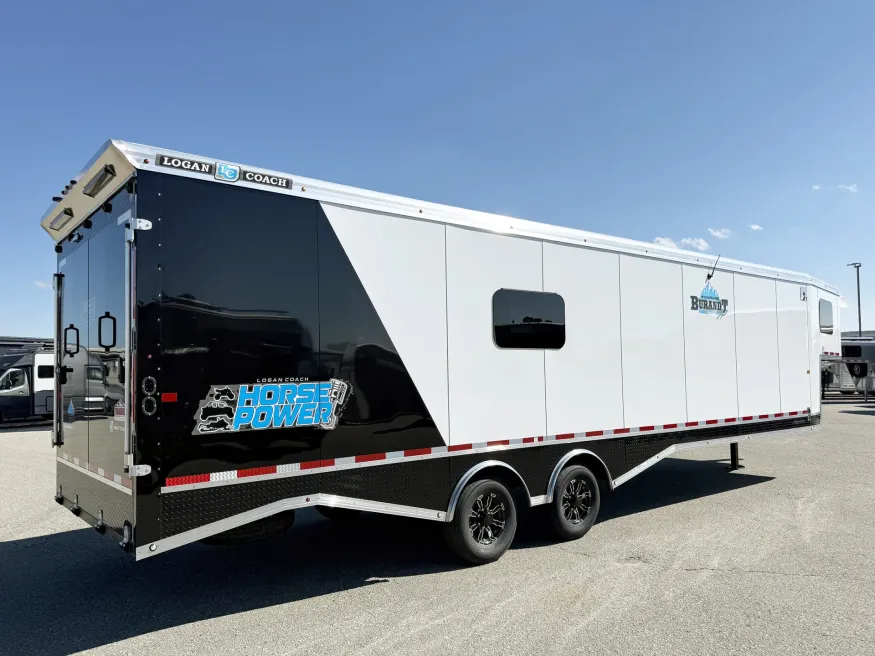 2026 Logan Coach Horse Power | Photo 4 of 25