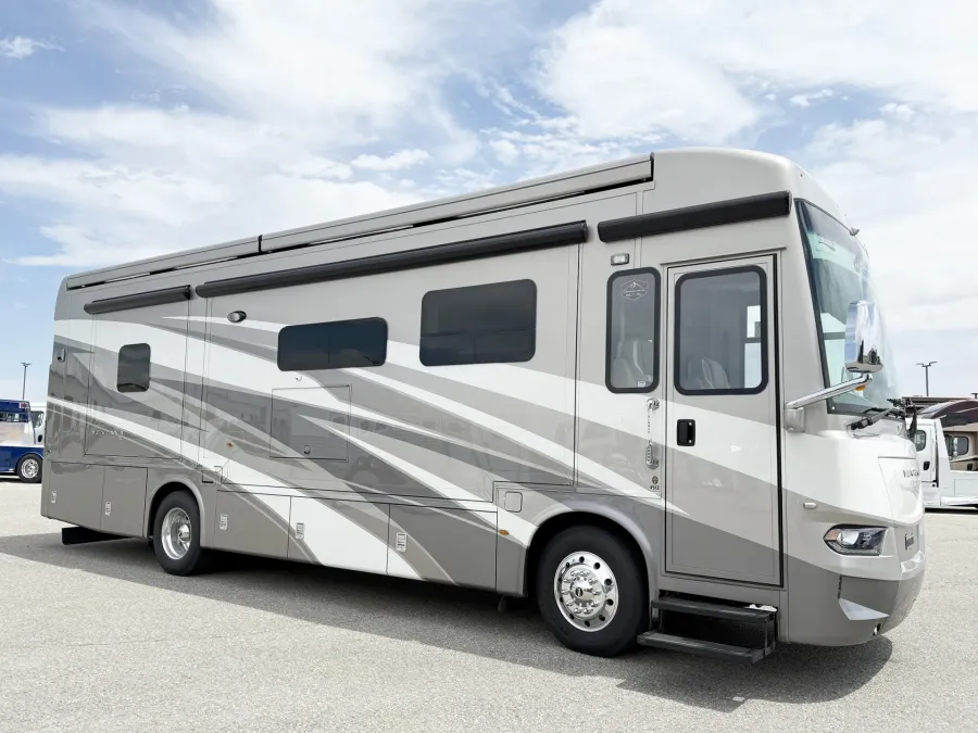 2026 Newmar Ventana 3512 | Photo 1 of 26