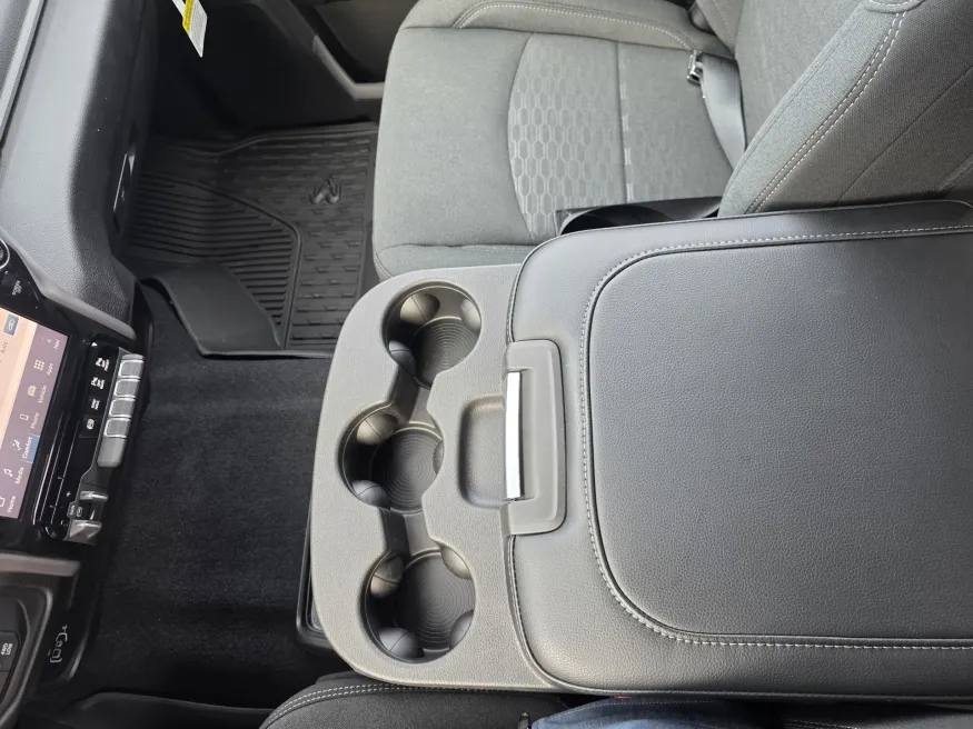 2026 RAM 2500 Big Horn | Photo 22 of 25