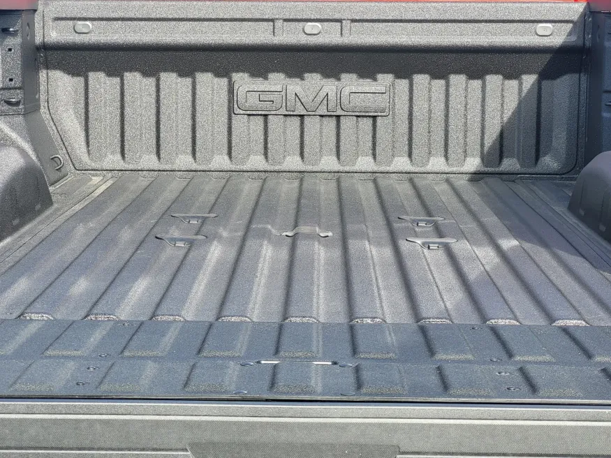 2026 GMC Sierra 2500HD AT4 | Photo 24 of 25