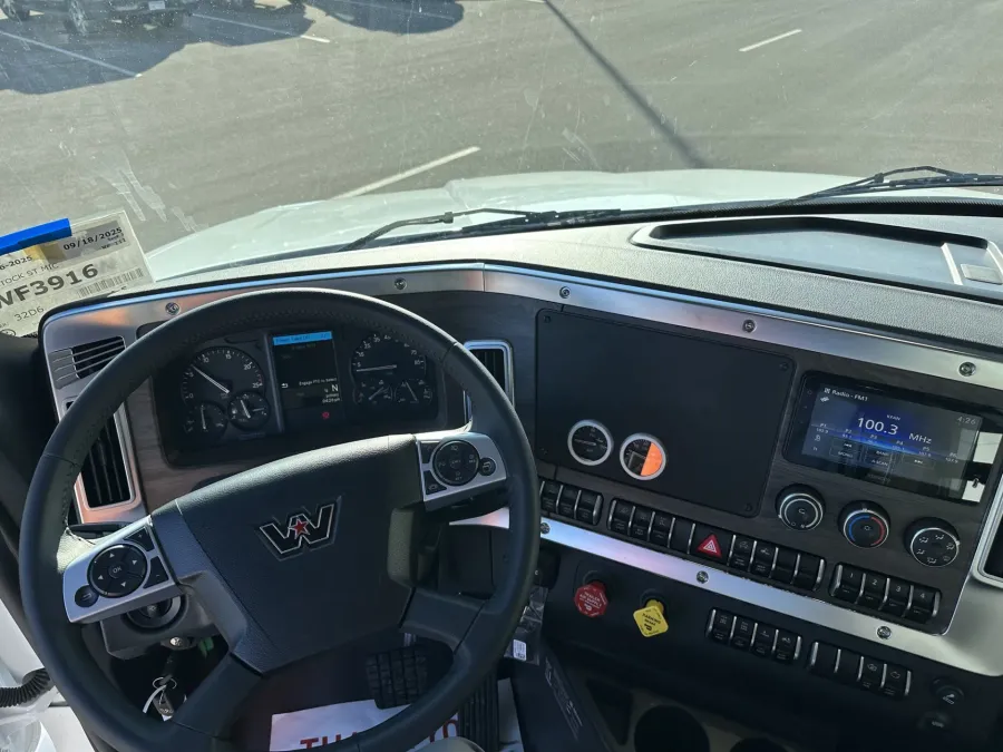 2026 Western Star 47X | Photo 11 of 12