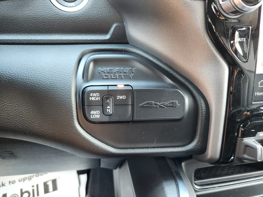 2024 RAM 3500 Laramie | Photo 29 of 33