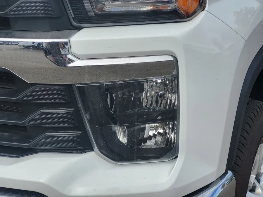 2024 Chevrolet Silverado 2500HD LT | Photo 7 of 25