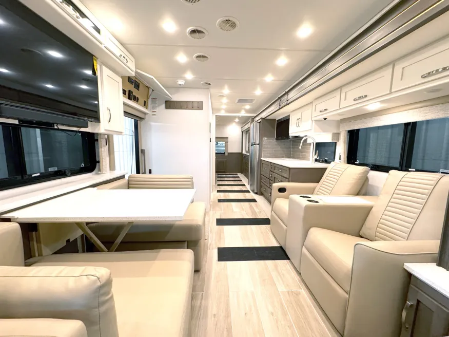 2026 Newmar Grand Star 3444 | Photo 7 of 29