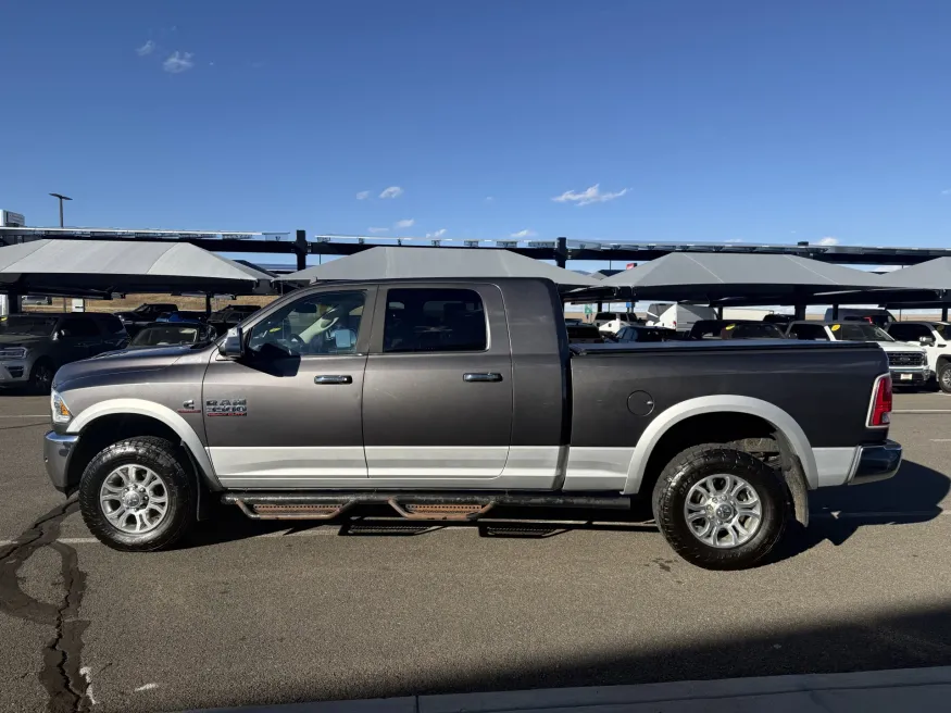 2014 RAM 3500 Laramie | Photo 4 of 17