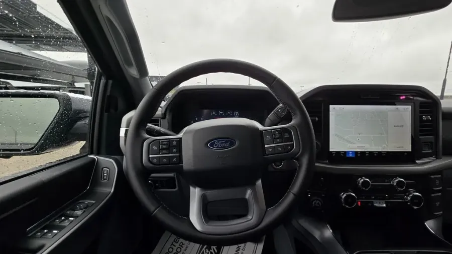 2025 Ford F-150 | Photo 15 of 29