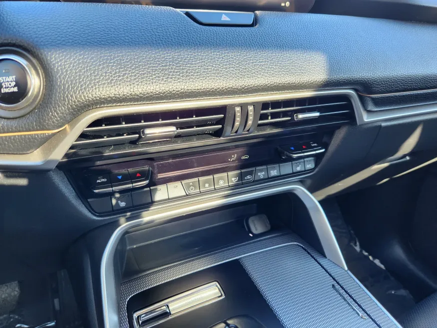 2024 Mazda CX-90 3.3 Turbo Premium | Photo 25 of 30