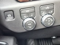 2026 GMC Sierra 1500 Elevation | Thumbnail Photo 15 of 23