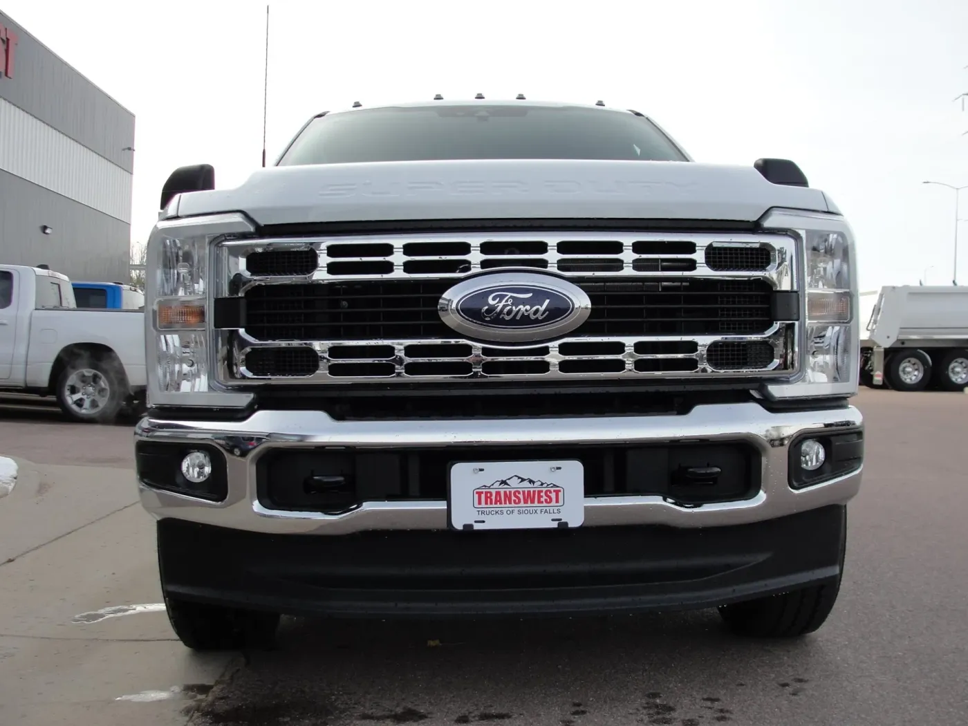 2026 Ford F-350 | Photo 5 of 15