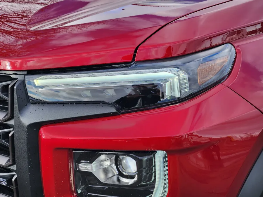 2026 GMC Canyon 4WD AT4X | Photo 4 of 25