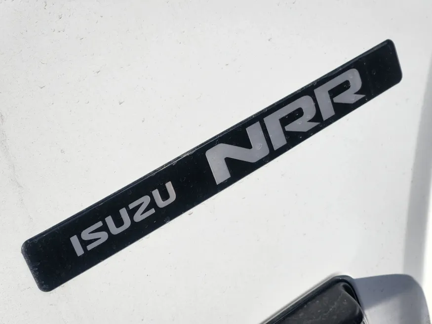 2025 Isuzu NRR | Photo 7 of 21
