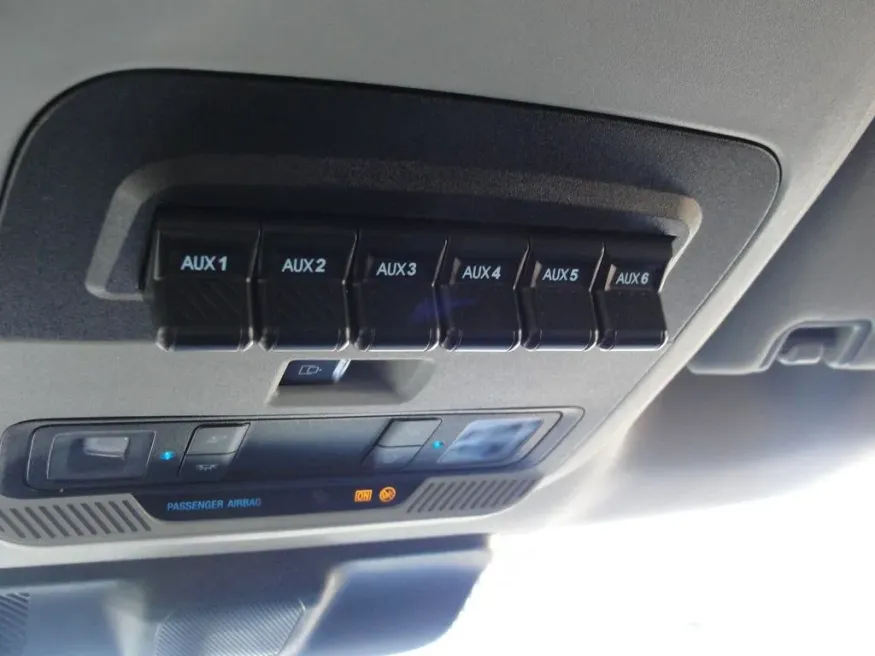 2024 Ford Super Duty F-350 XLT | Photo 30 of 34