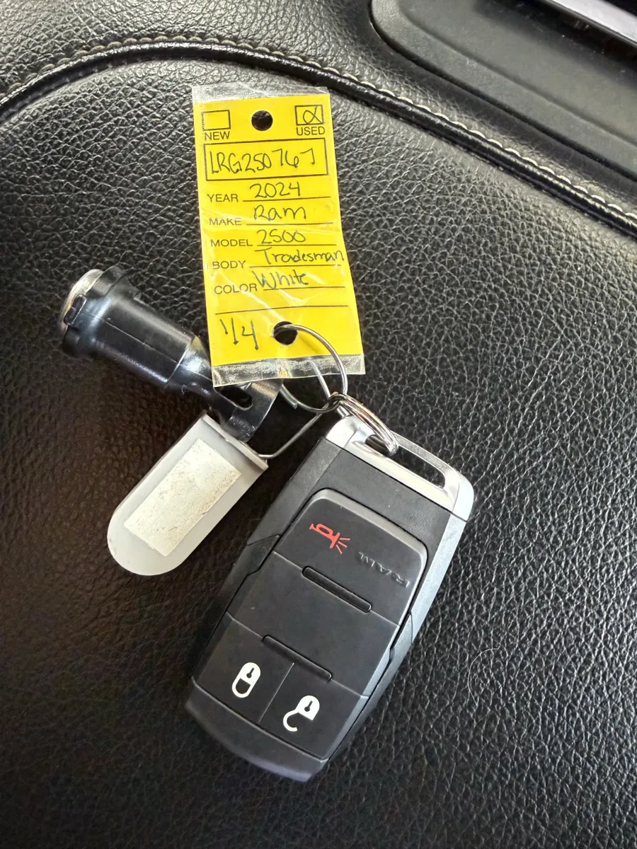 2024 RAM 2500 Tradesman | Photo 16 of 17