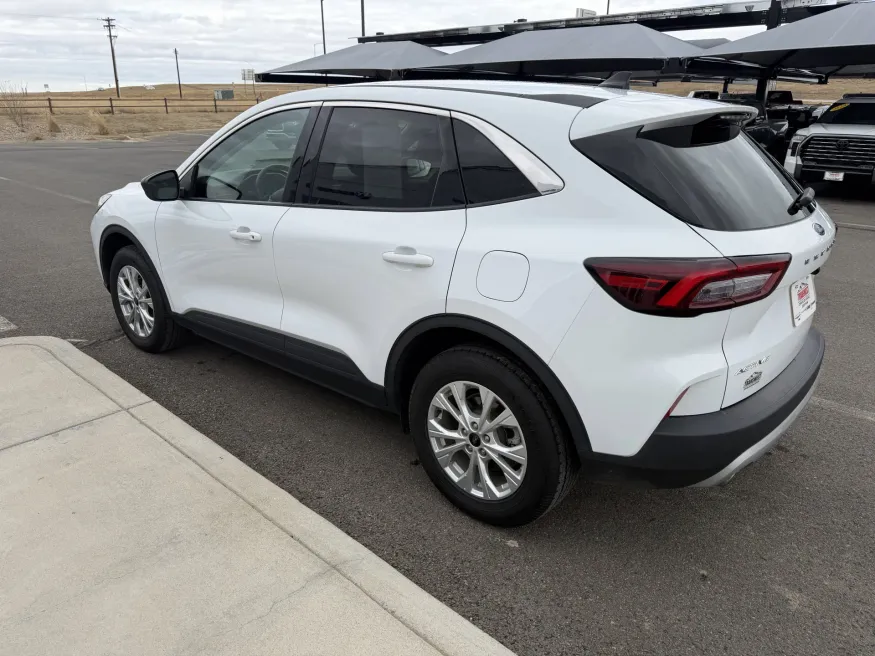 2024 Ford Escape Active | Photo 5 of 16