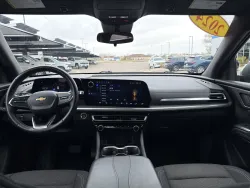 2024 Chevrolet Traverse AWD LT | Thumbnail Photo 12 of 21