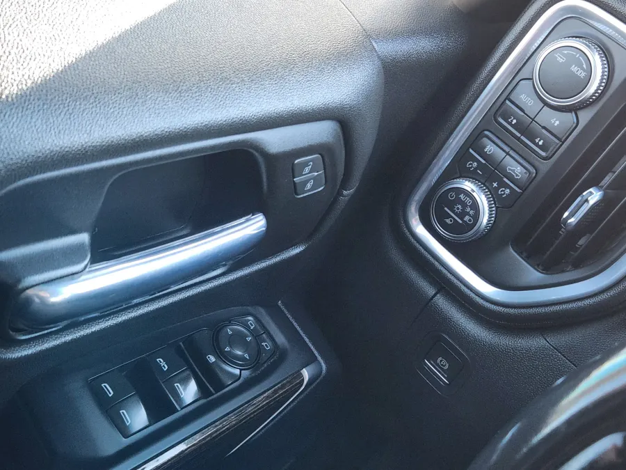 2022 GMC Sierra 1500 Limited | Photo 15 of 21