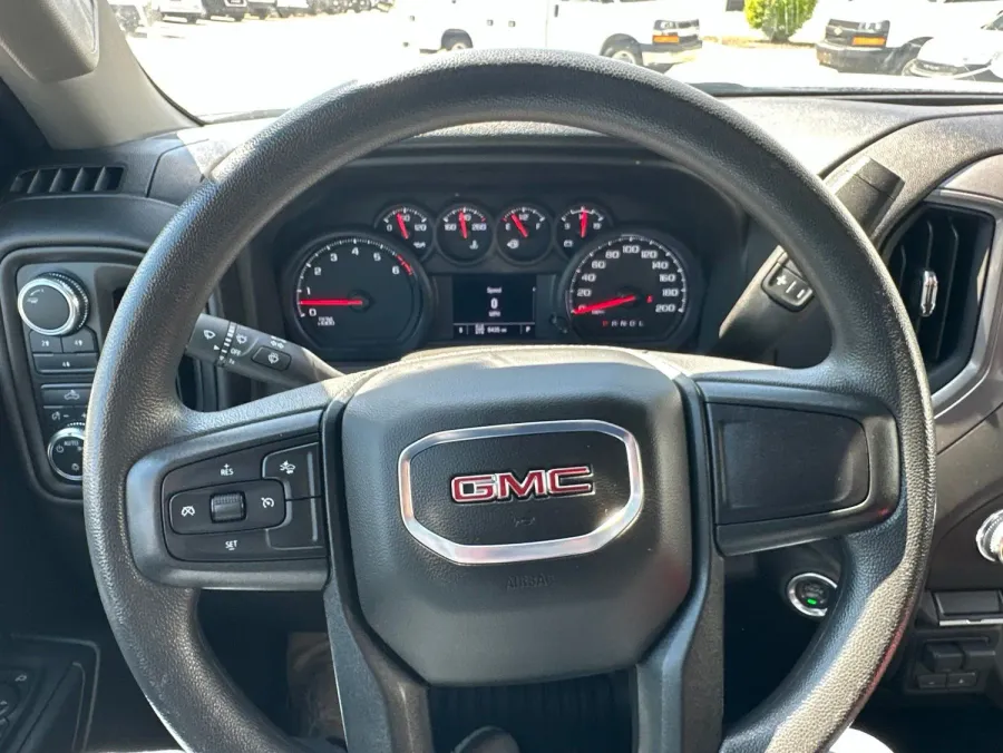 2025 GMC Sierra 3500HD Pro | Photo 8 of 16