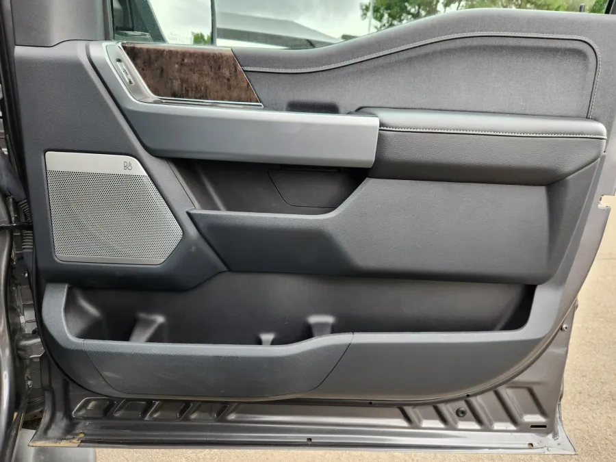 2023 Ford F-150 XL | Photo 16 of 29