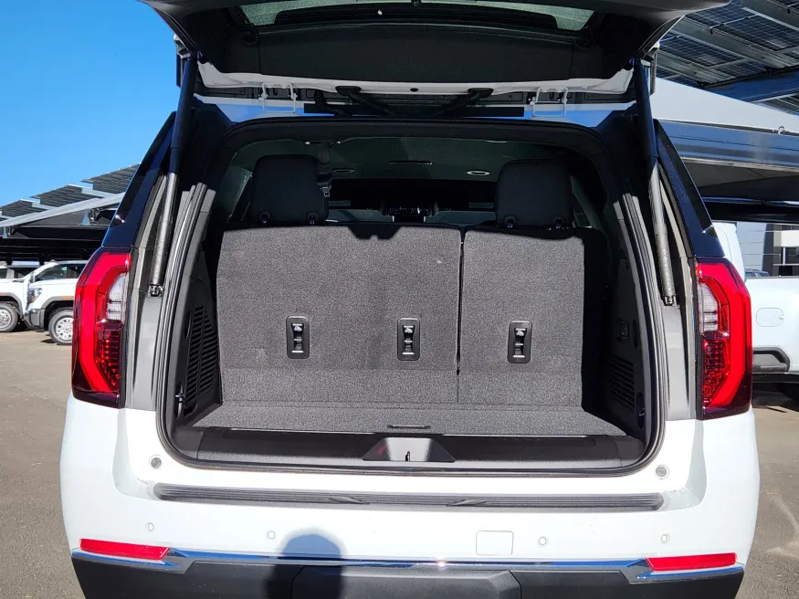 2026 GMC Yukon Elevation | Photo 17 of 30