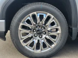 2026 GMC Sierra 1500 Denali Ultimate | Thumbnail Photo 9 of 27