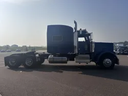 2022 Peterbilt 389 | Thumbnail Photo 5 of 18