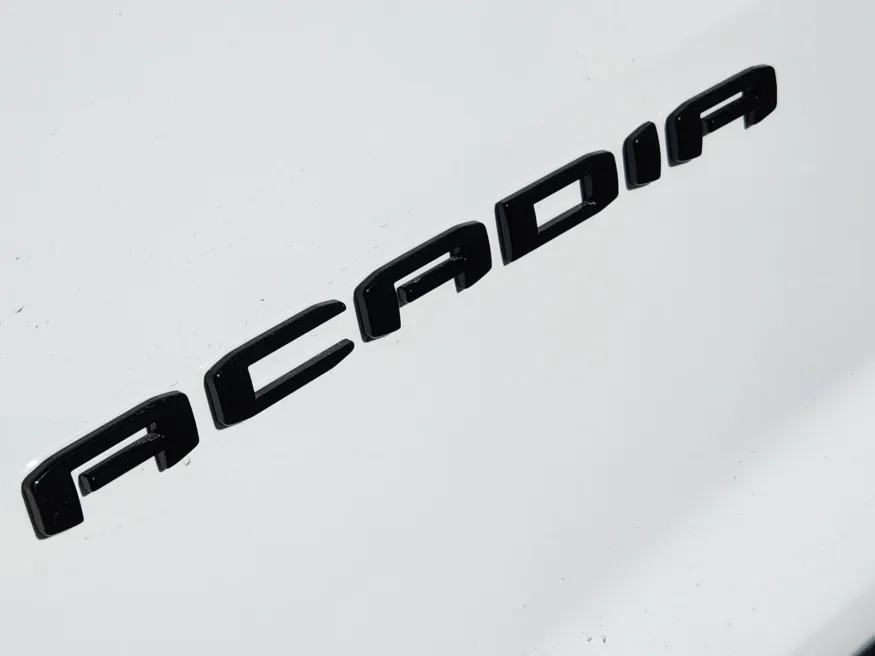 2026 GMC Acadia AWD Elevation | Photo 7 of 22