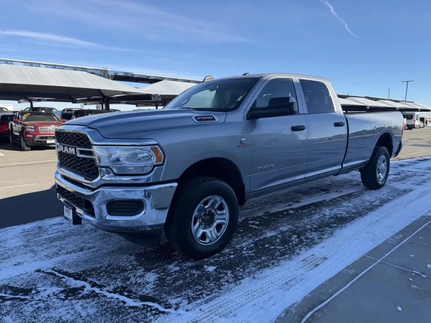2021 RAM 2500 Tradesman | Photo 3 of 17