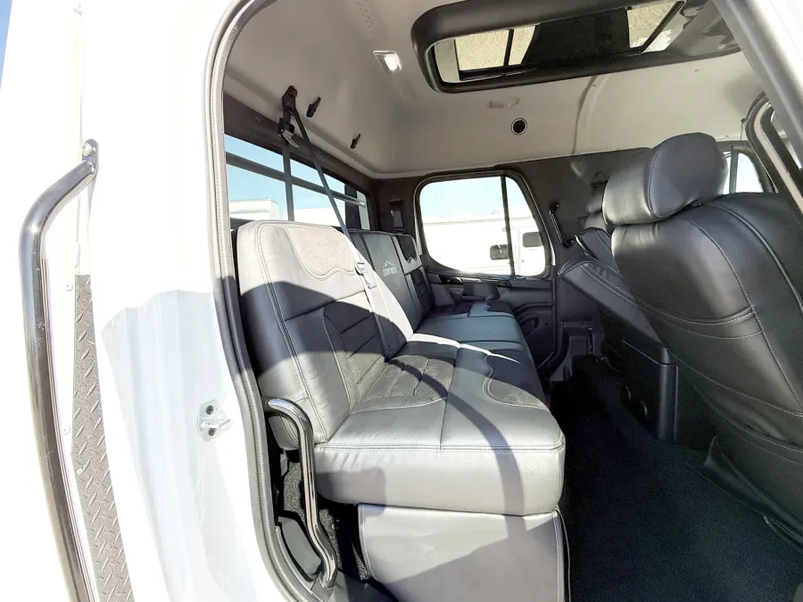 2025 Freightliner M2 106 Plus Summit Hauler | Photo 19 of 22