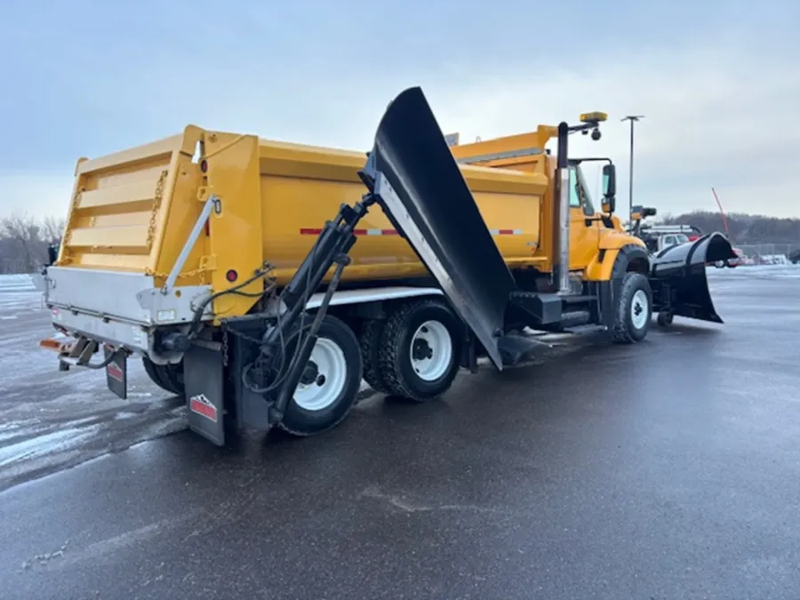 2012 International 7600 | Photo 4 of 14