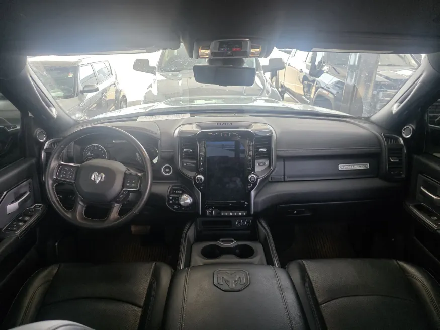 2025 Jeep Grand Cherokee Altitude | Photo 27 of 31