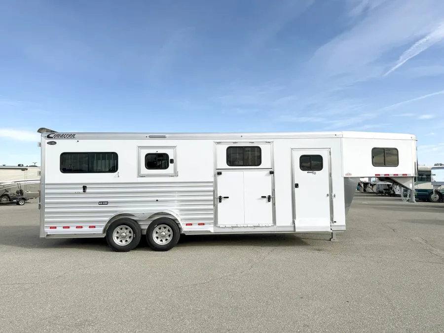 2026 Cimarron Norstar Warmblood 2 + 1 | Photo 2 of 20