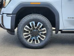 2025 GMC Sierra 2500HD Denali Ultimate | Thumbnail Photo 21 of 31