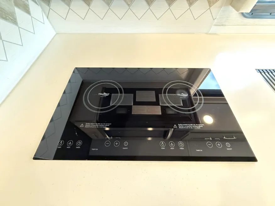 2025 Thor Palazzo GT 33.6 | Photo 12 of 30