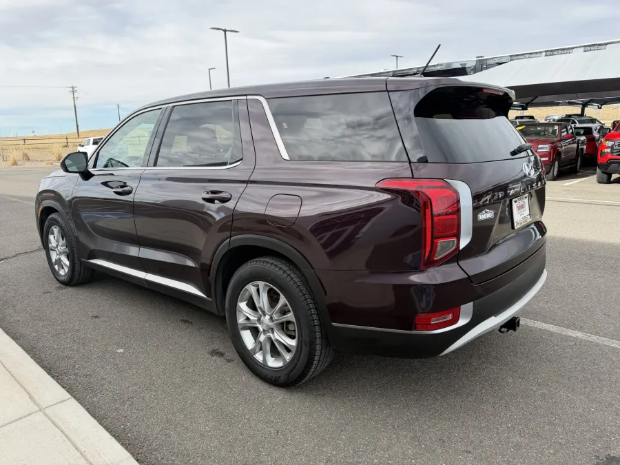 2020 Hyundai Palisade SE | Photo 5 of 18