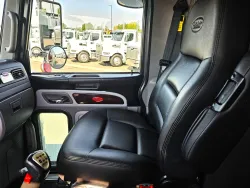 2024 Peterbilt 389 | Thumbnail Photo 10 of 15