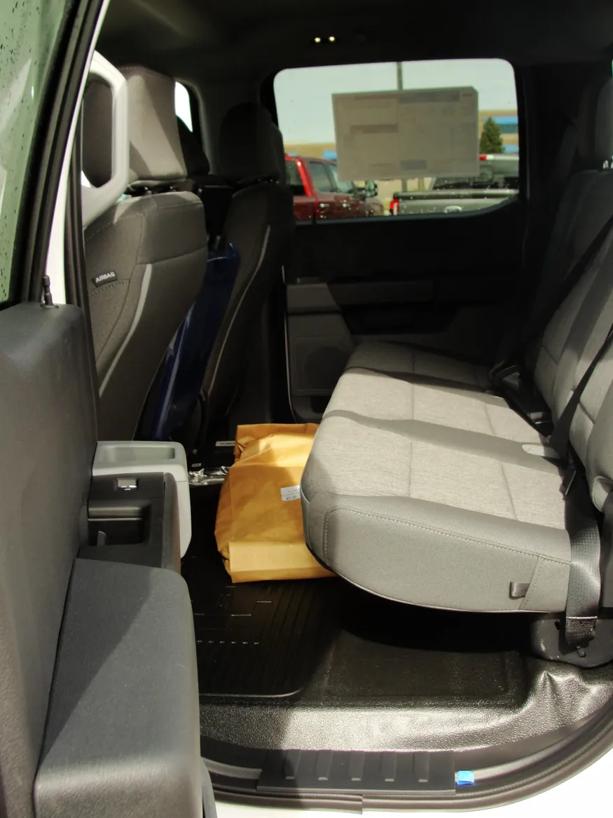 2026 Ford Super Duty F-550 | Photo 19 of 26