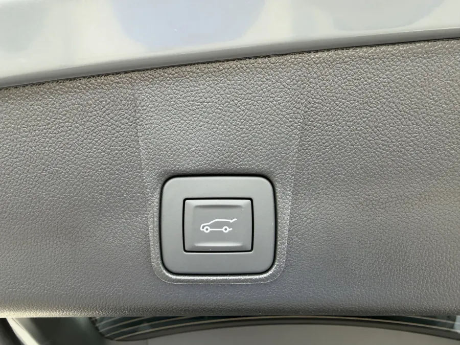 2026 Chevrolet Trailblazer RS | Photo 9 of 21