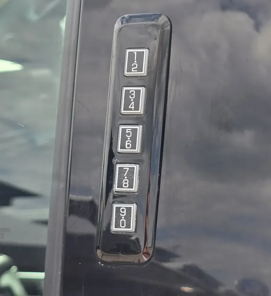 2024 Ford F-150 | Photo 14 of 28