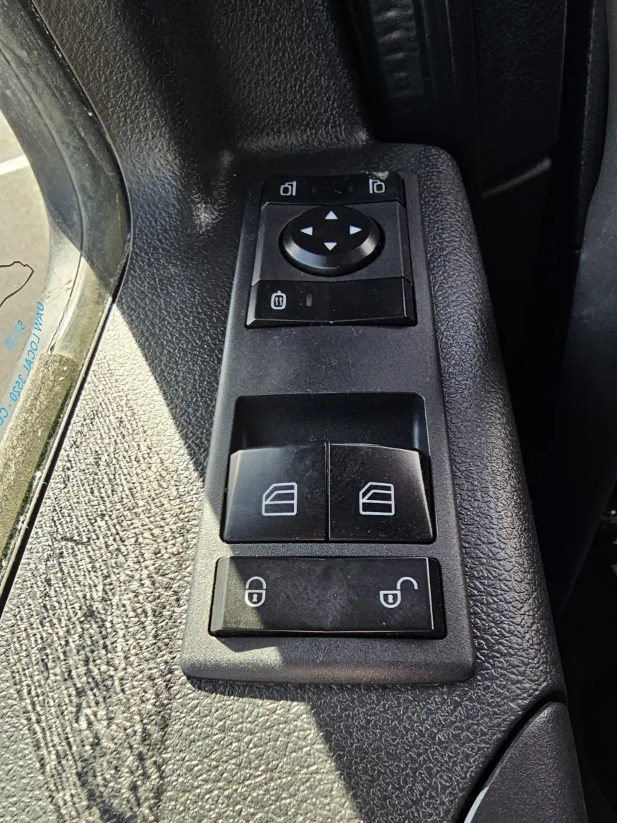 2025 Western Star 47X | Photo 18 of 19