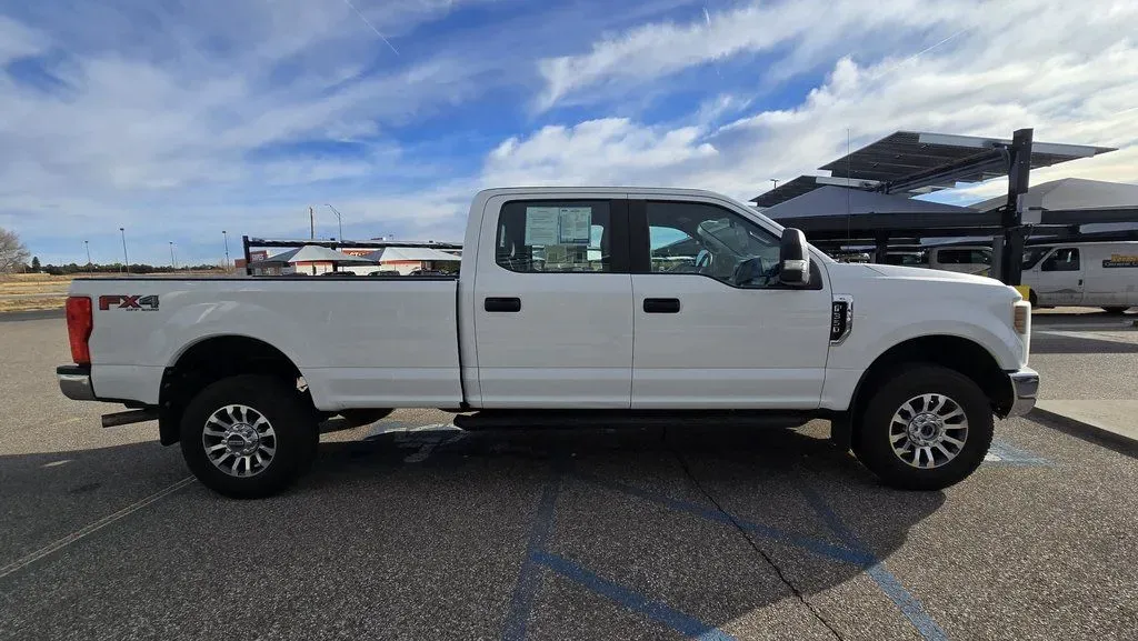 2019 Ford F-350 | Photo 4 of 27