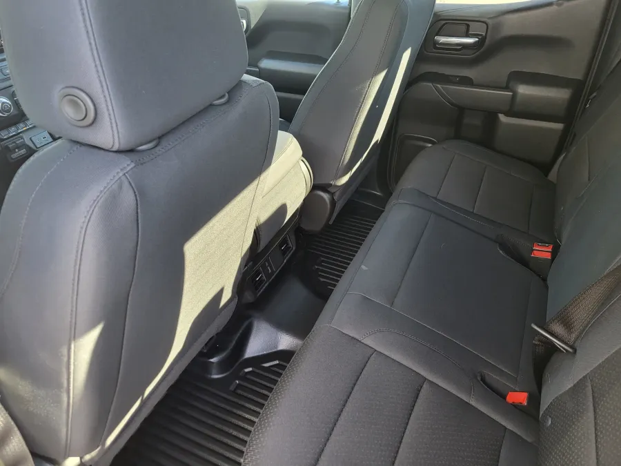 2026 GMC Sierra 1500 Pro | Photo 22 of 25