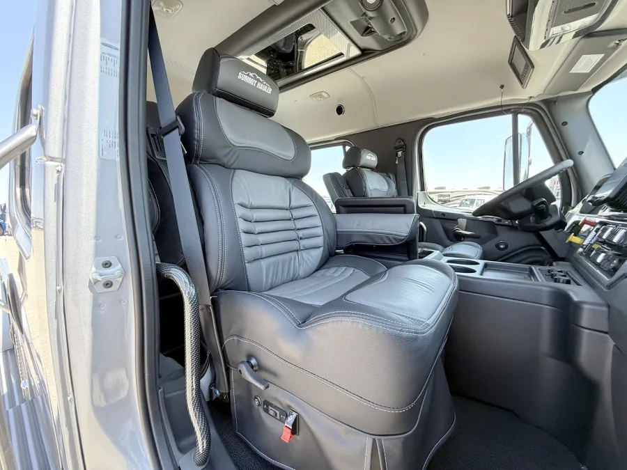 2025 Freightliner M2 106 Plus Summit Hauler | Photo 23 of 25