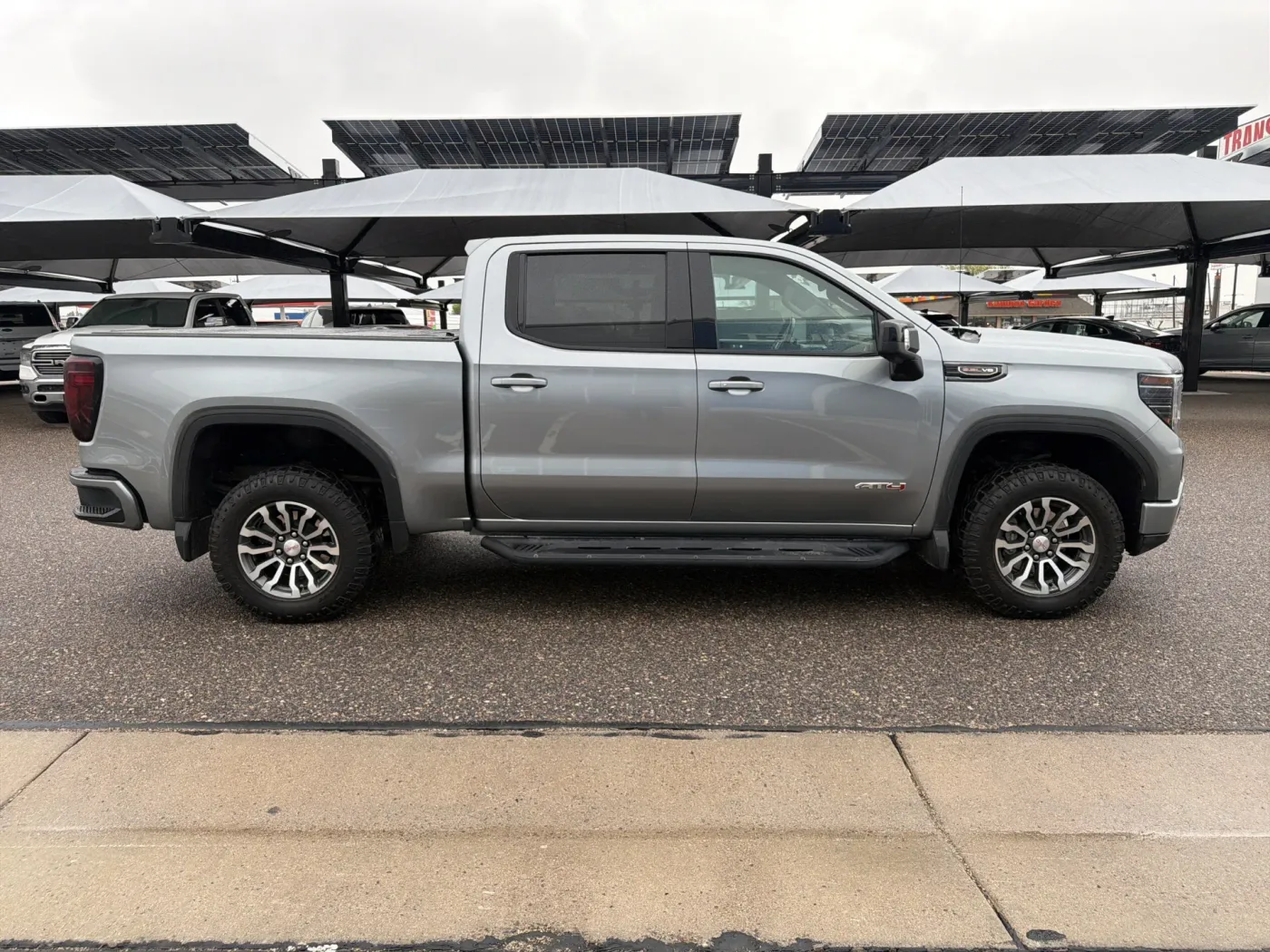 2023 GMC Sierra 1500 AT4 | Photo 5 of 20