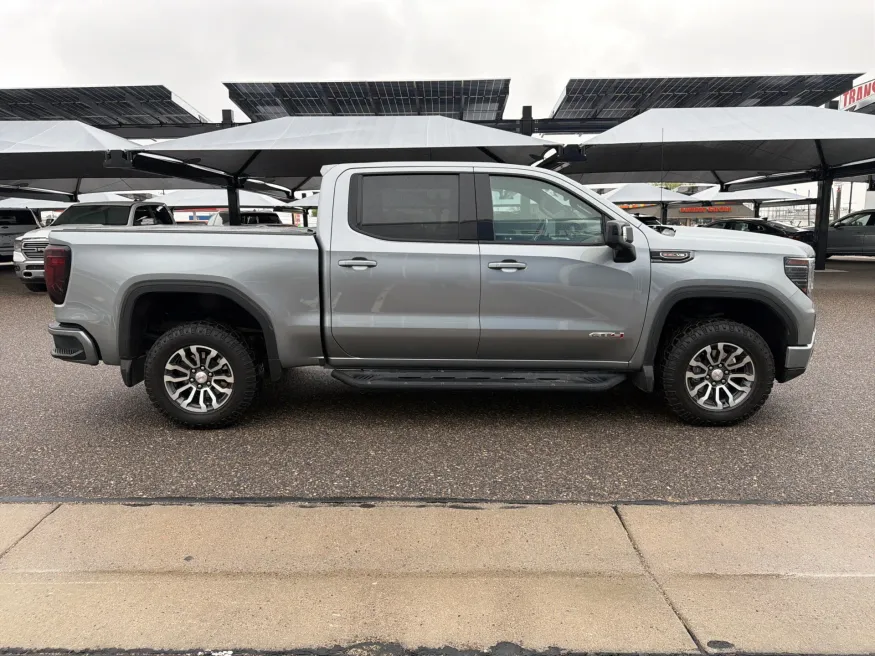 2023 GMC Sierra 1500 AT4 | Photo 5 of 20
