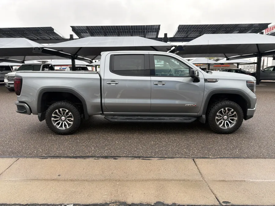 2023 GMC Sierra 1500 AT4 | Photo 5 of 20