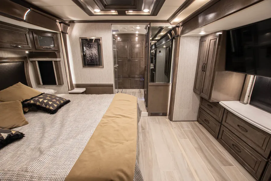 2026 Newmar Dutch Star 4369 | Photo 17 of 25